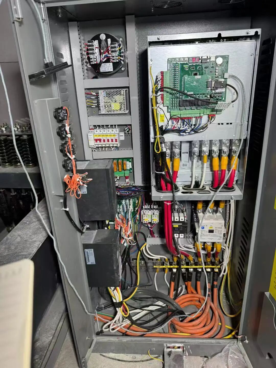 法立奥载货电梯厂家